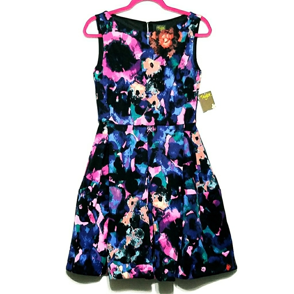 NWT TAYLOR FLORAL PRINT SCUBA FIT & FLARE DRESS 4